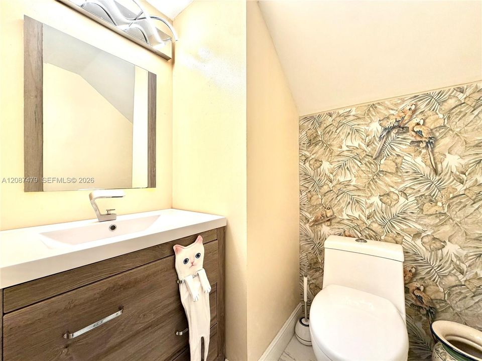 For Rent: $3,500 (3 beds, 2 baths, 1815 Square Feet)