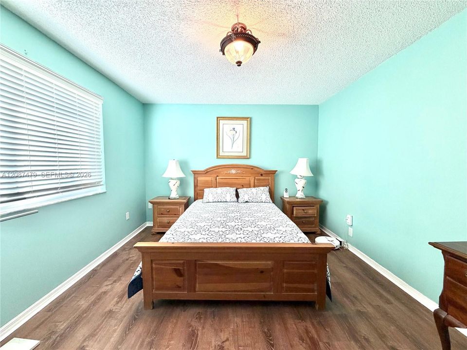 For Rent: $3,500 (3 beds, 2 baths, 1815 Square Feet)
