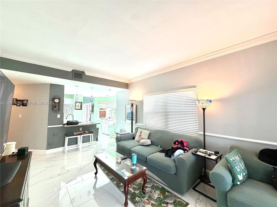 For Rent: $3,500 (3 beds, 2 baths, 1815 Square Feet)