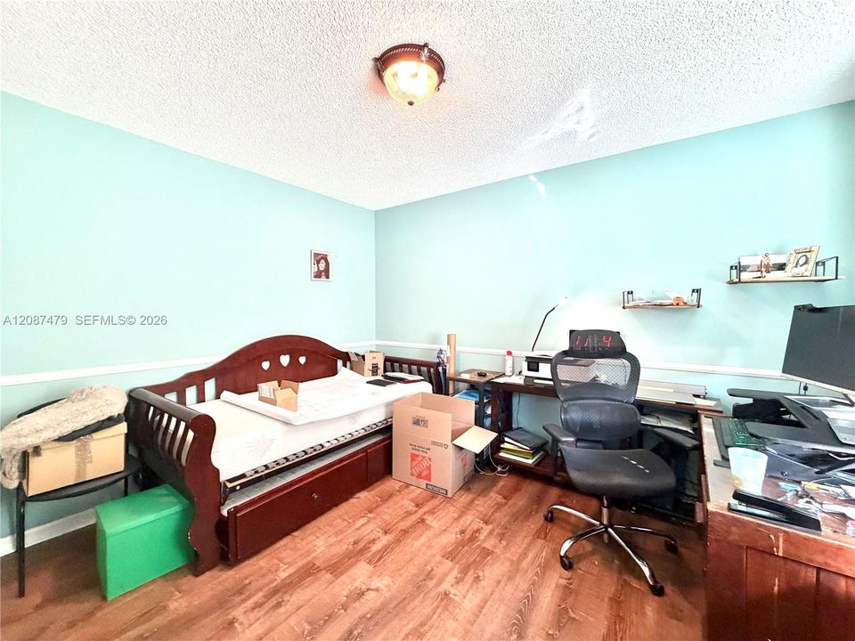 For Rent: $3,500 (3 beds, 2 baths, 1815 Square Feet)