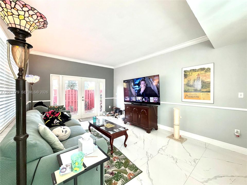 For Rent: $3,500 (3 beds, 2 baths, 1815 Square Feet)