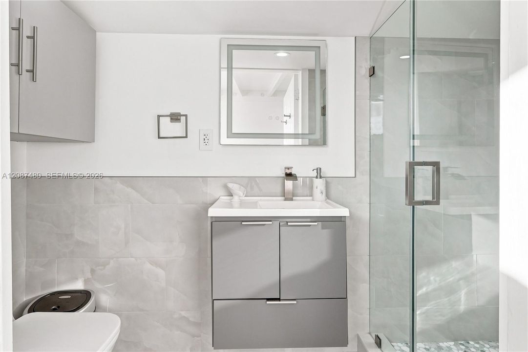В аренду: $4,500 (3 спален, 2 ванн, 1232 Квадратных фут)