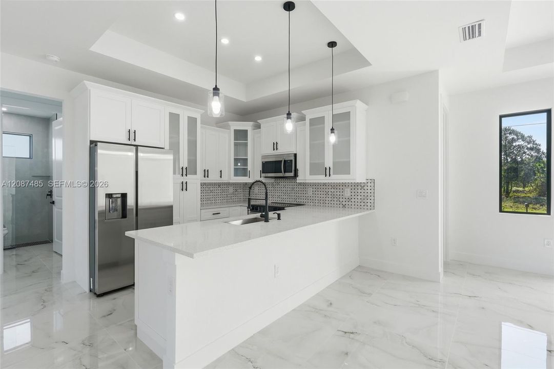 На продажу: $364,000 (3 спален, 4 ванн, 2066 Квадратных фут)