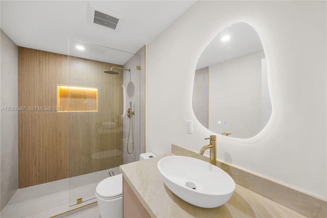 En Venta: $1,450,000 (4 camas, 4 baños, 1957 Pies cuadrados)