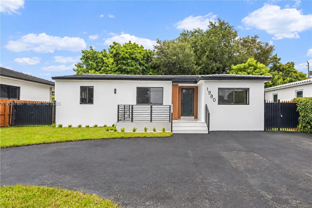 En Venta: $1,450,000 (4 camas, 4 baños, 1957 Pies cuadrados)