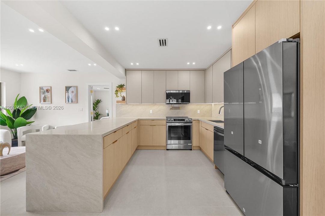 En Venta: $1,450,000 (4 camas, 4 baños, 1957 Pies cuadrados)