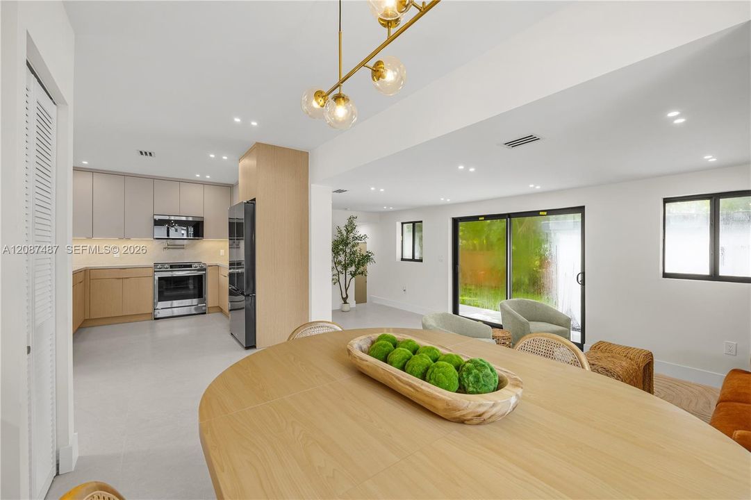 En Venta: $1,450,000 (4 camas, 4 baños, 1957 Pies cuadrados)