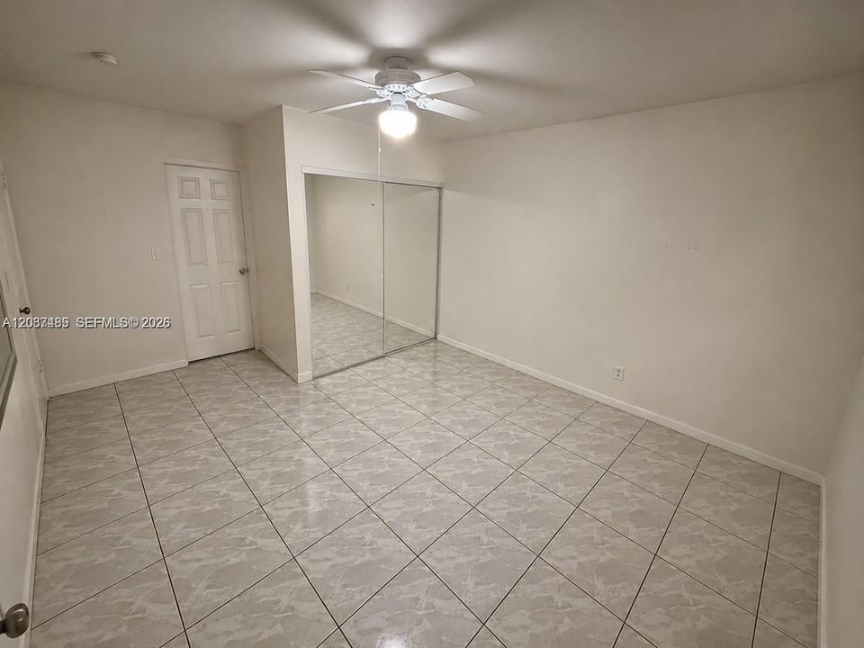 For Rent: $2,200 (2 beds, 2 baths, 1112 Square Feet)