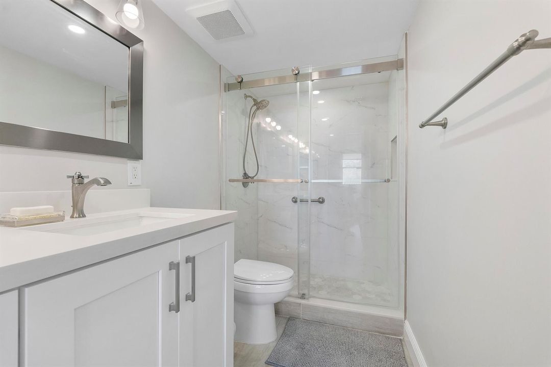 1900 S Ocean Blvd 14T_012