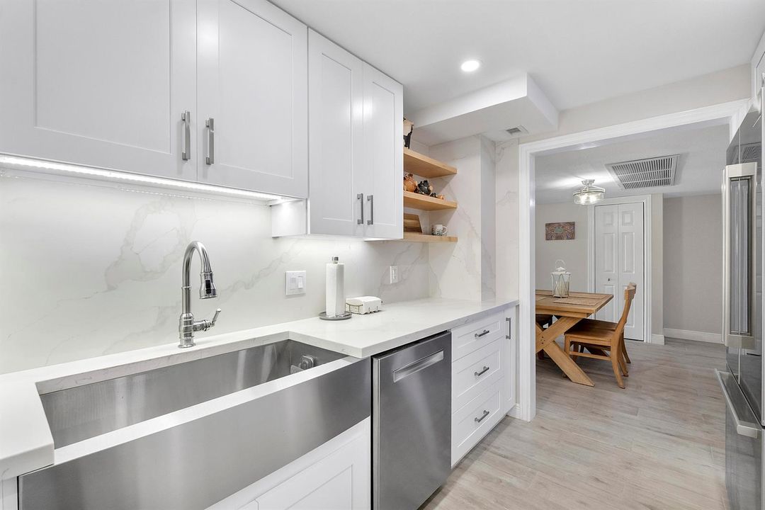 1900 S Ocean Blvd 14T_024