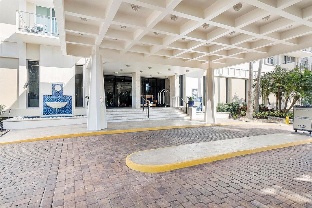 1900 S Ocean Blvd 16E_042 (2)