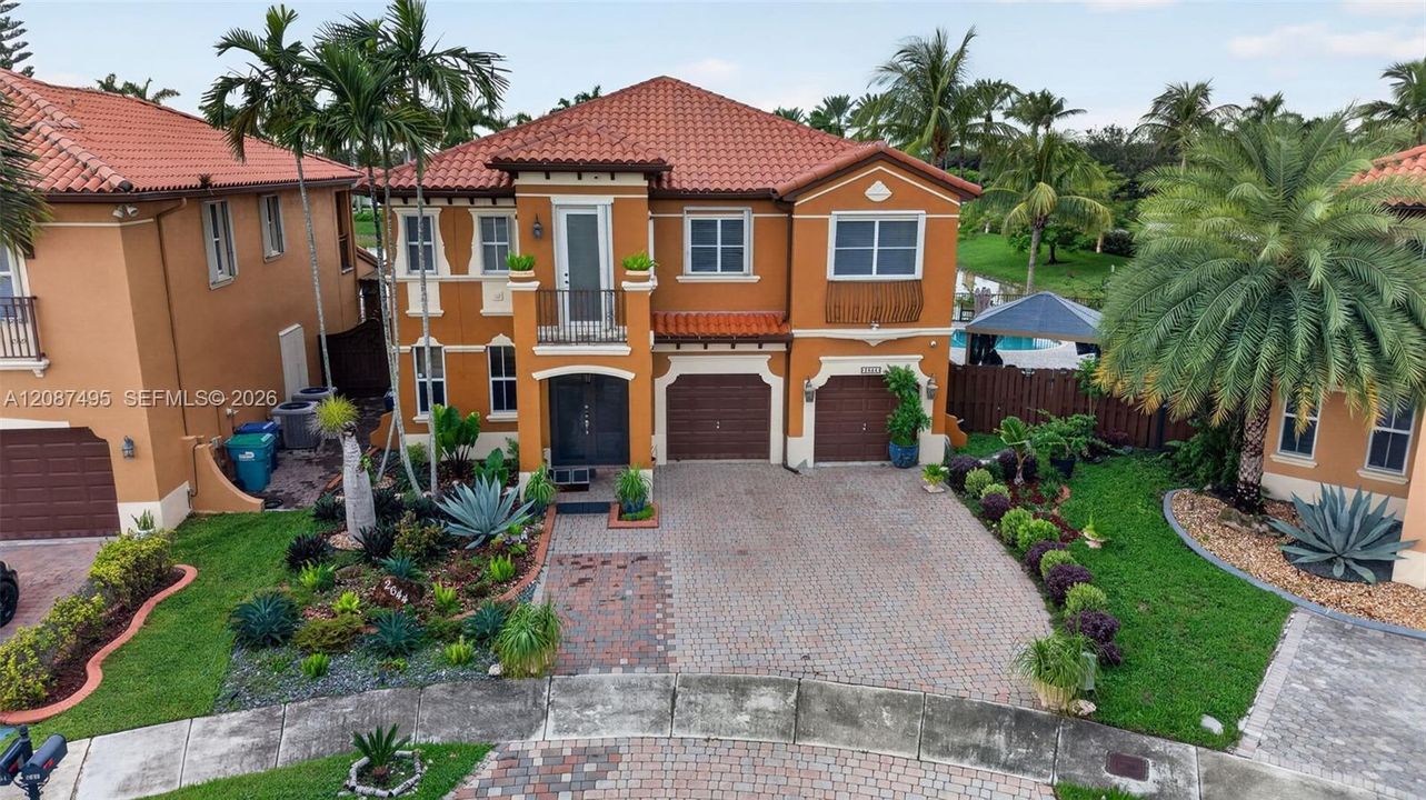 For Sale: $1,179,000 (5 beds, 4 baths, 3403 Square Feet)