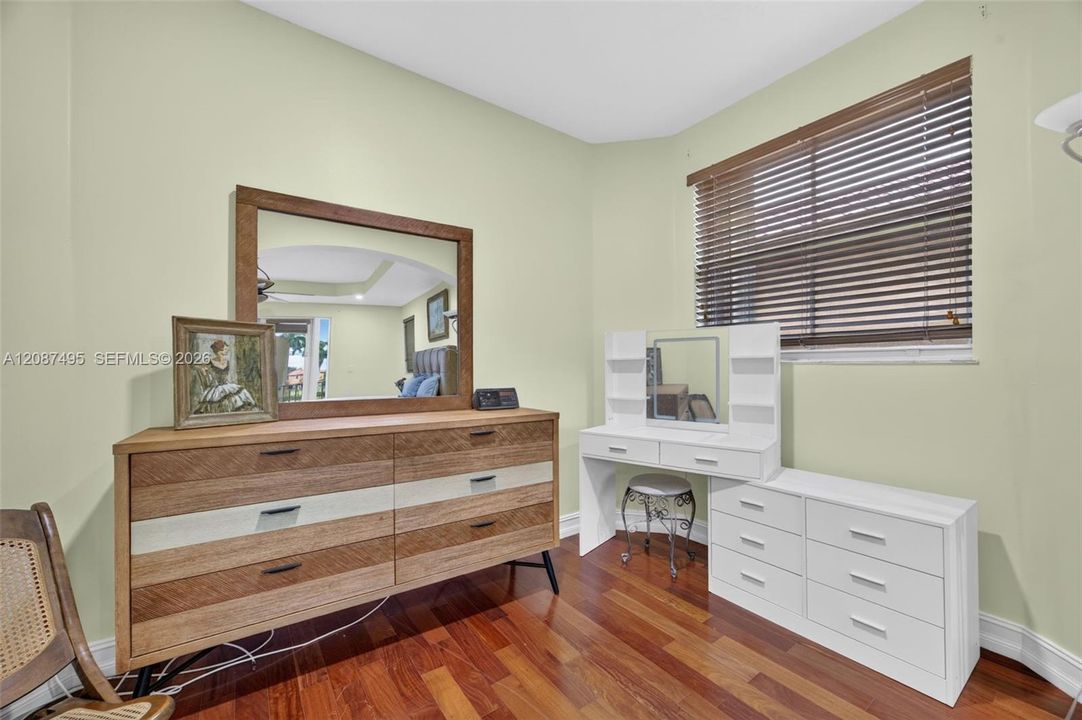 For Sale: $1,179,000 (5 beds, 4 baths, 3403 Square Feet)
