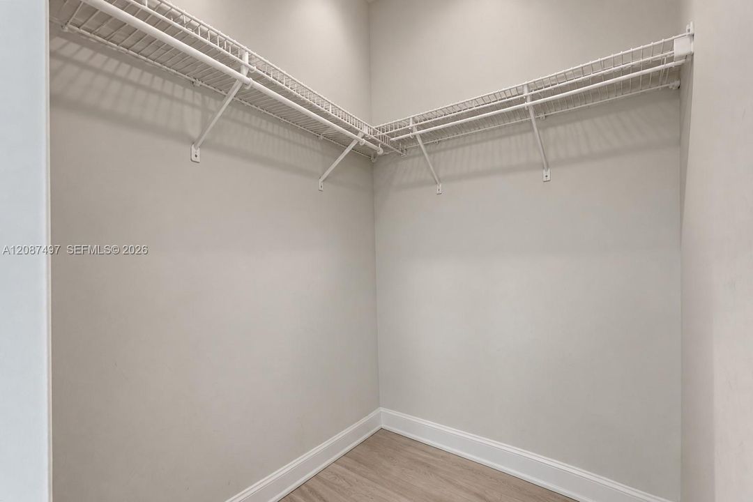 For Sale: $520,000 (3 beds, 2 baths, 1236 Square Feet)