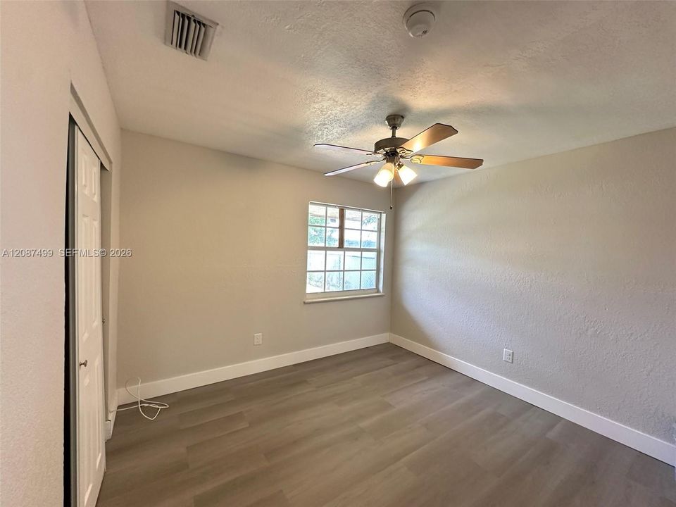 For Rent: $2,800 (4 beds, 2 baths, 1248 Square Feet)