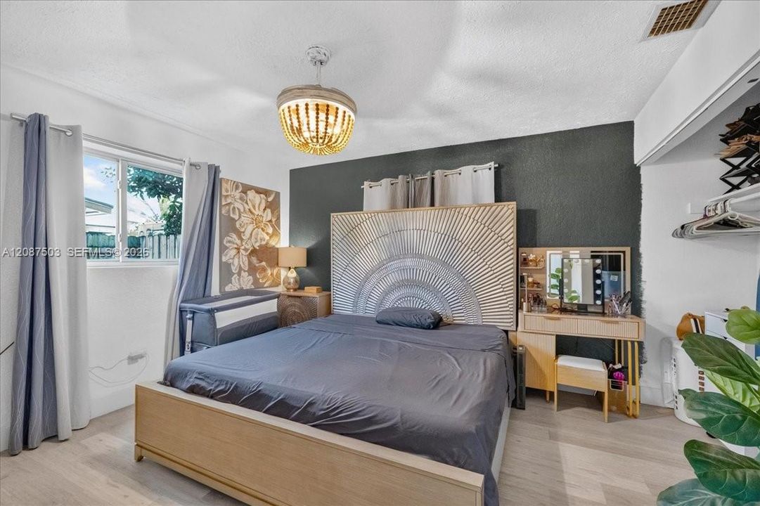 En Renta: $3,300 (3 camas, 2 baños, 1268 Pies cuadrados)
