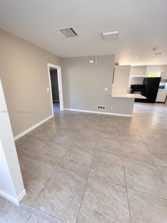 For Sale: $500,000 (2 beds, 2 baths, 1164 Square Feet)