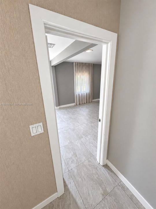 For Sale: $500,000 (2 beds, 2 baths, 1164 Square Feet)