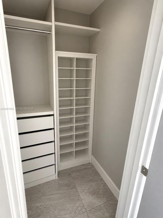For Sale: $500,000 (2 beds, 2 baths, 1164 Square Feet)