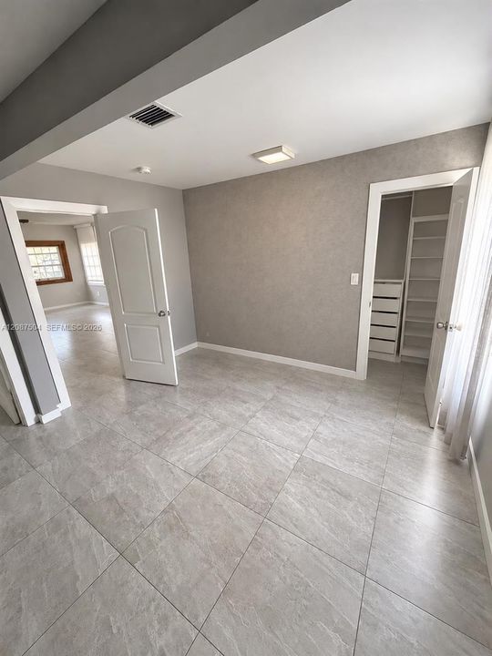 For Sale: $500,000 (2 beds, 2 baths, 1164 Square Feet)