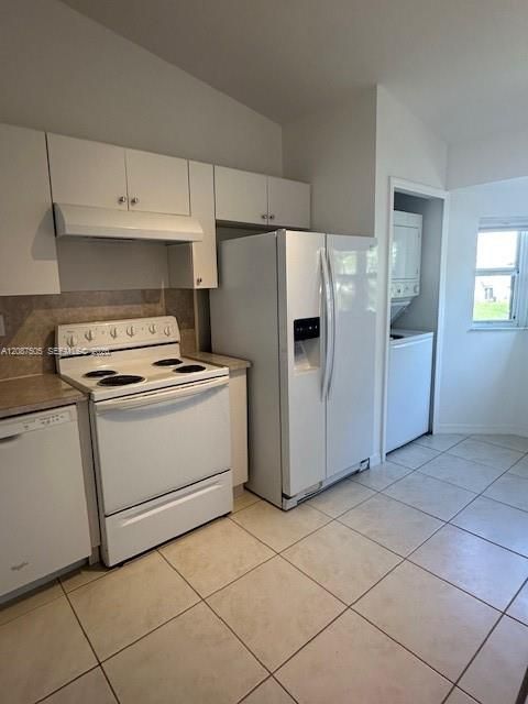 For Sale: $175,000 (2 beds, 2 baths, 815 Square Feet)