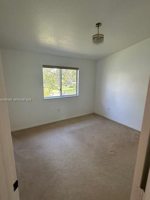 For Sale: $175,000 (2 beds, 2 baths, 815 Square Feet)