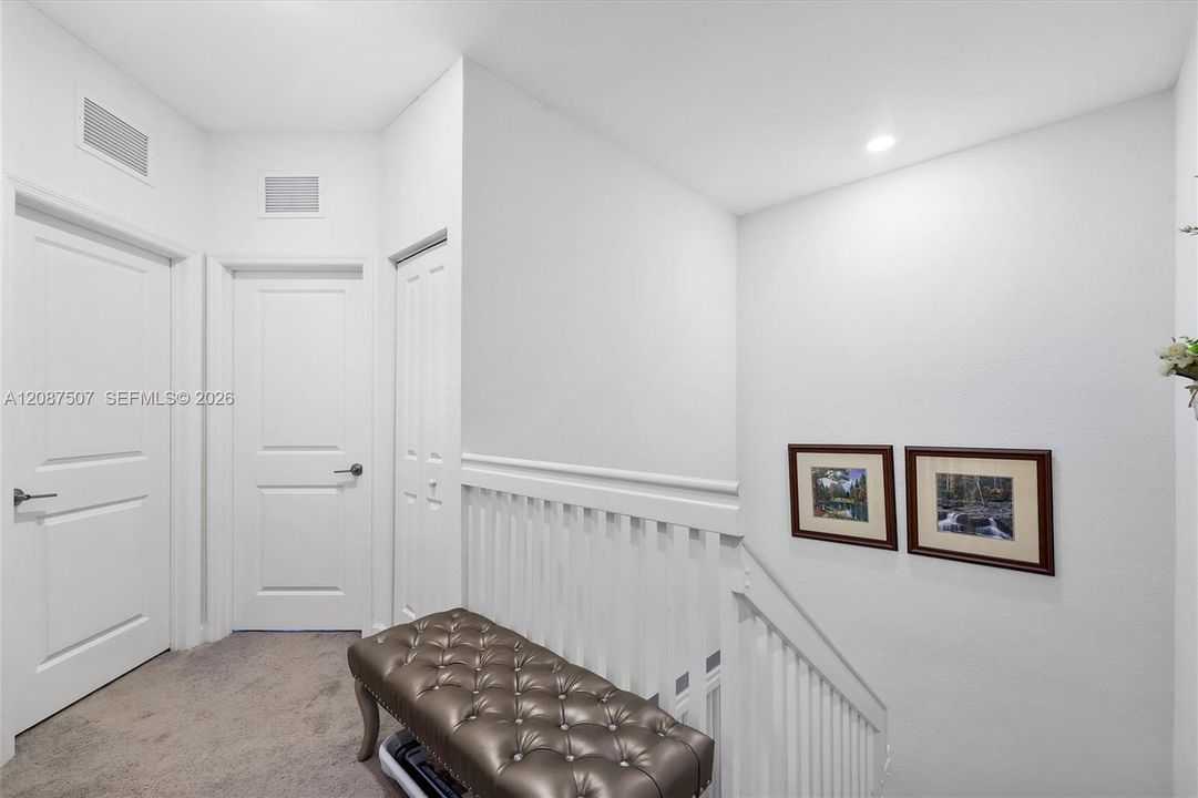 For Rent: $2,800 (3 beds, 2 baths, 1649 Square Feet)