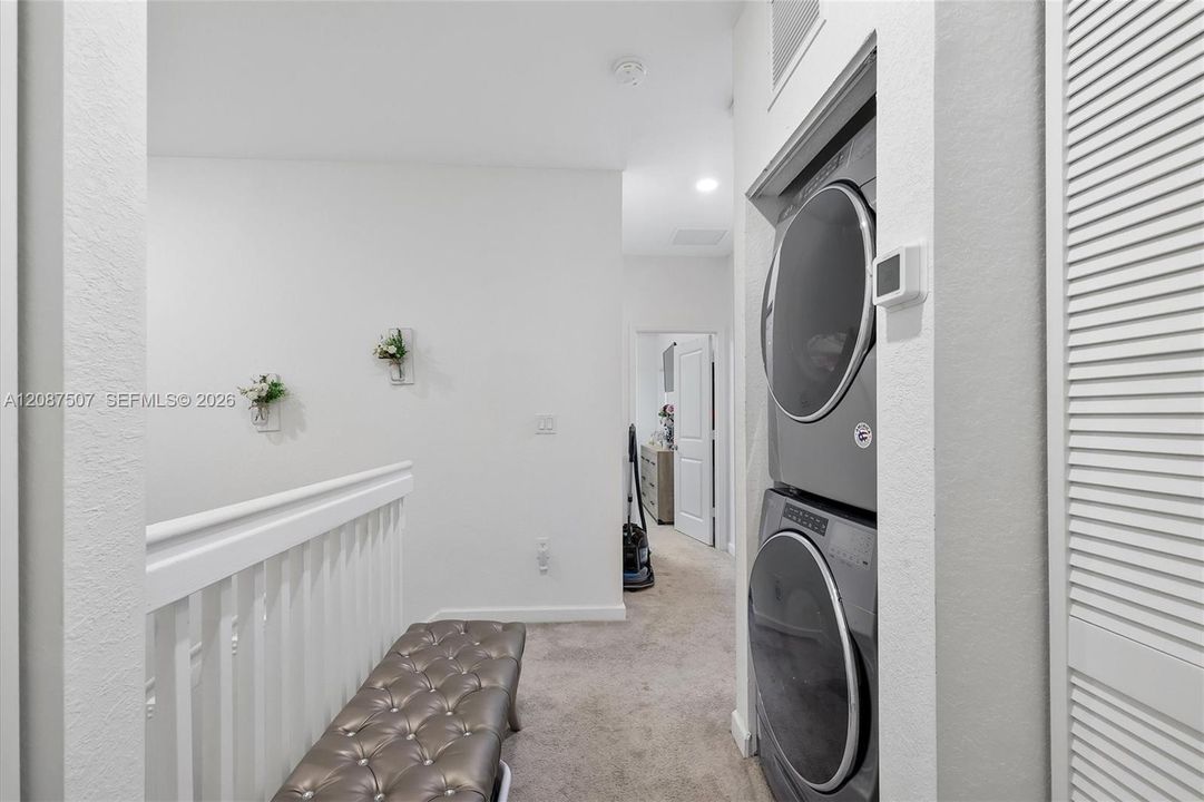 For Rent: $2,800 (3 beds, 2 baths, 1649 Square Feet)