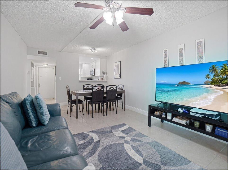 04-Livingroom-C