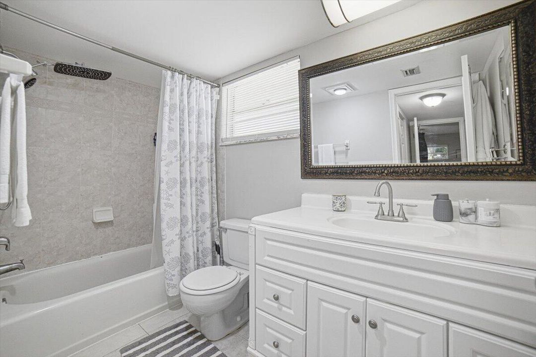 17-Bathroom