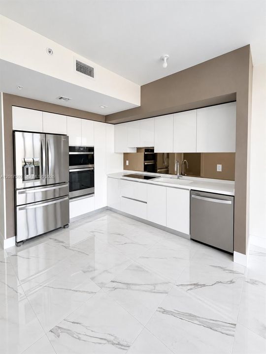 For Rent: $4,000 (1 beds, 1 baths, 0 Square Feet)