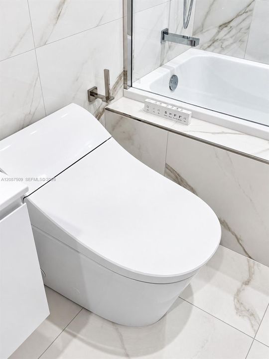 For Rent: $4,000 (1 beds, 1 baths, 0 Square Feet)