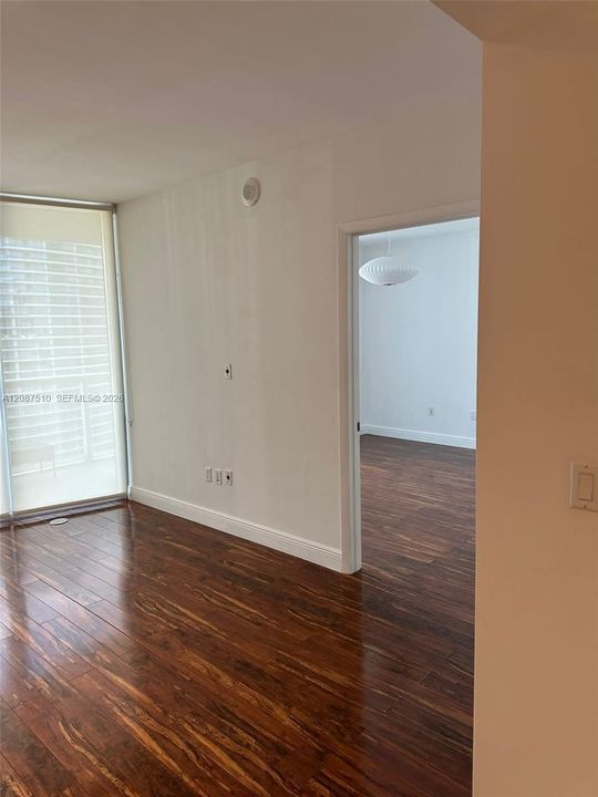 В аренду: $3,295 (1 спален, 1 ванн, 597 Квадратных фут)