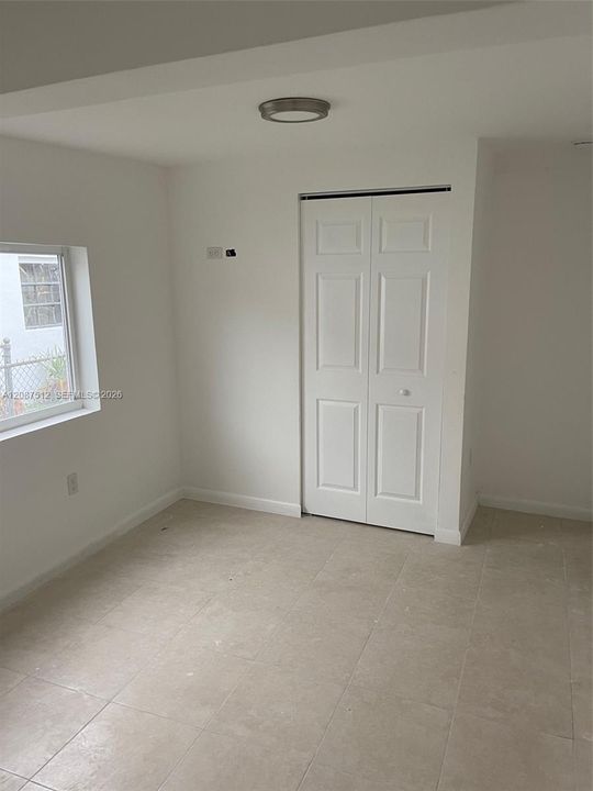 For Rent: $2,500 (3 beds, 2 baths, 1084 Square Feet)