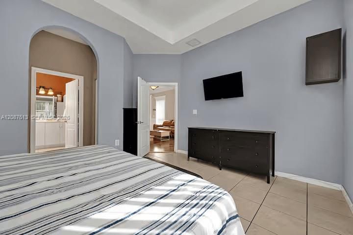 En Venta: $439,900 (3 camas, 2 baños, 1426 Pies cuadrados)