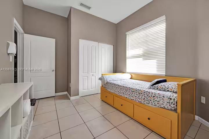En Venta: $439,900 (3 camas, 2 baños, 1426 Pies cuadrados)