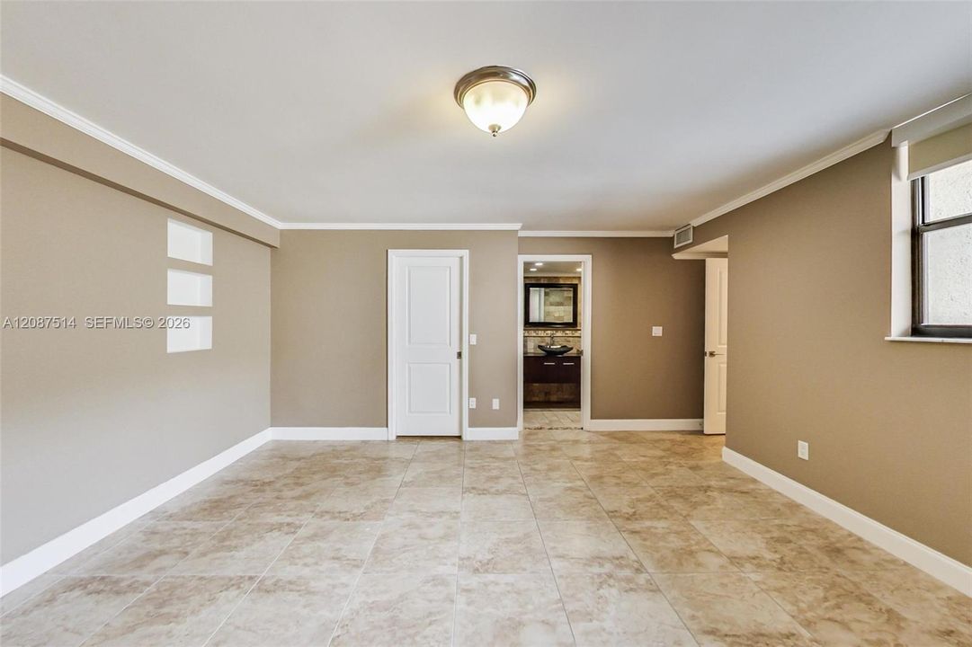 For Rent: $4,500 (3 beds, 3 baths, 2019 Square Feet)