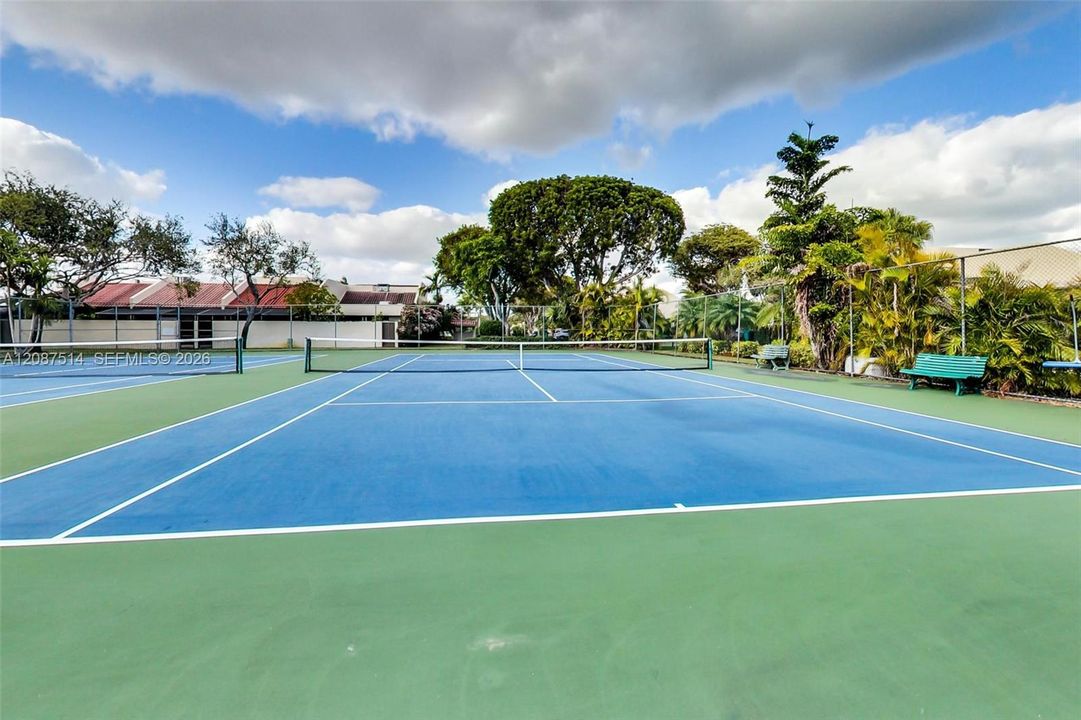 For Rent: $4,500 (3 beds, 3 baths, 2019 Square Feet)