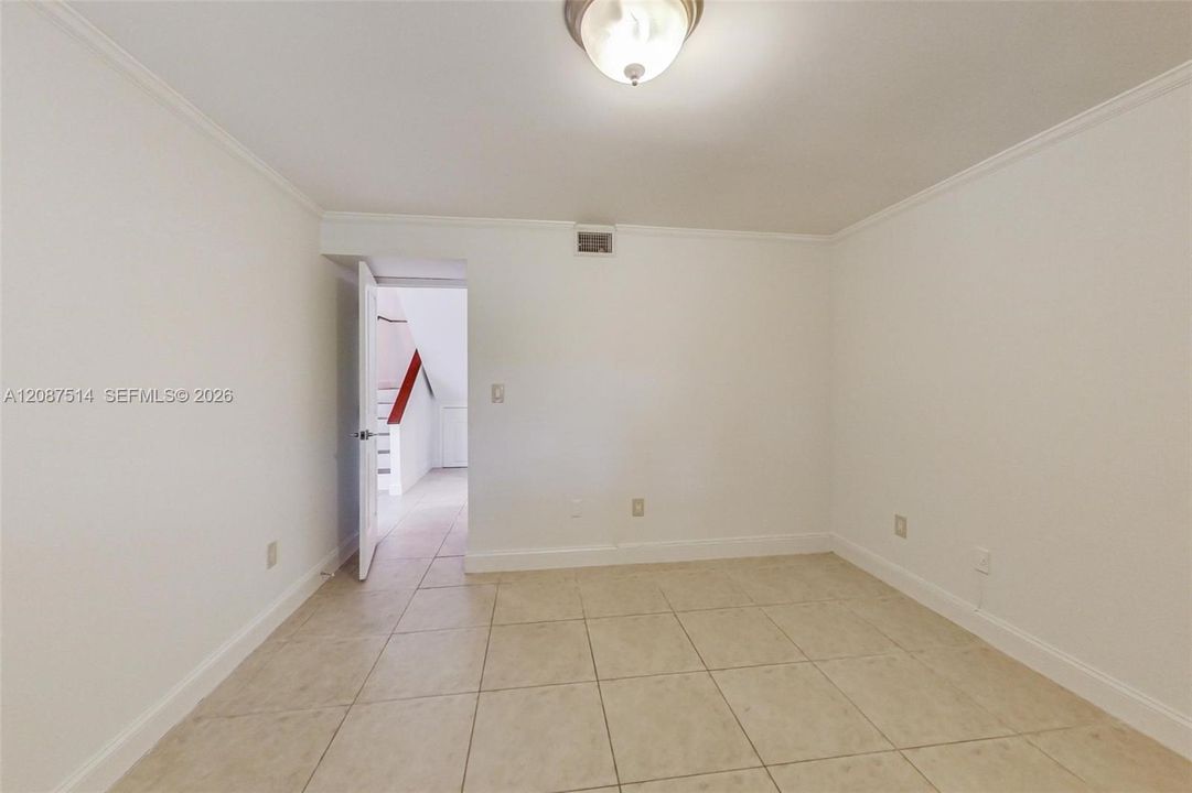 For Rent: $4,500 (3 beds, 3 baths, 2019 Square Feet)