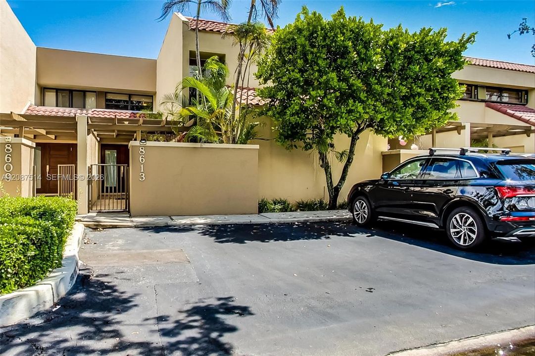 For Rent: $4,500 (3 beds, 3 baths, 2019 Square Feet)