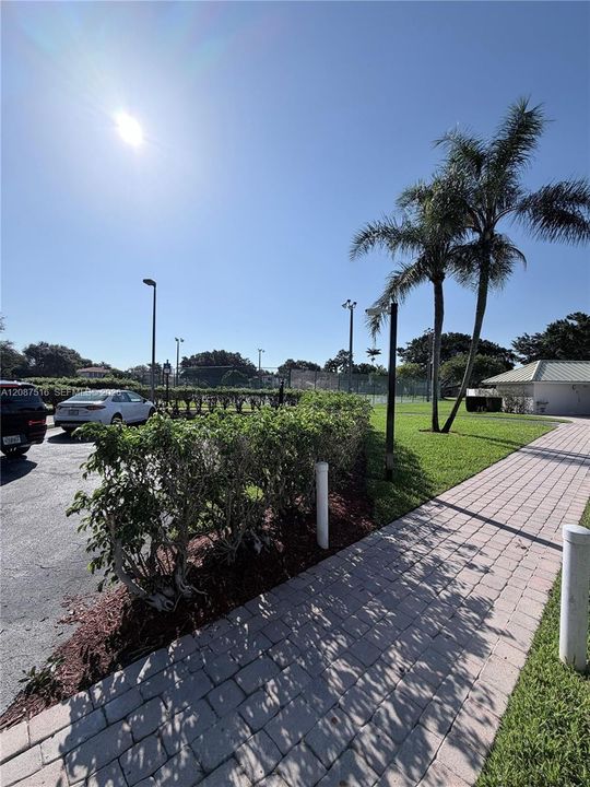 For Sale: $495,000 (3 beds, 2 baths, 1628 Square Feet)
