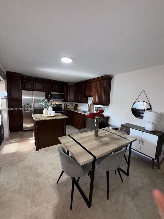 For Sale: $495,000 (3 beds, 2 baths, 1628 Square Feet)