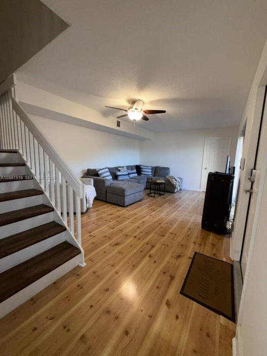 For Sale: $495,000 (3 beds, 2 baths, 1628 Square Feet)