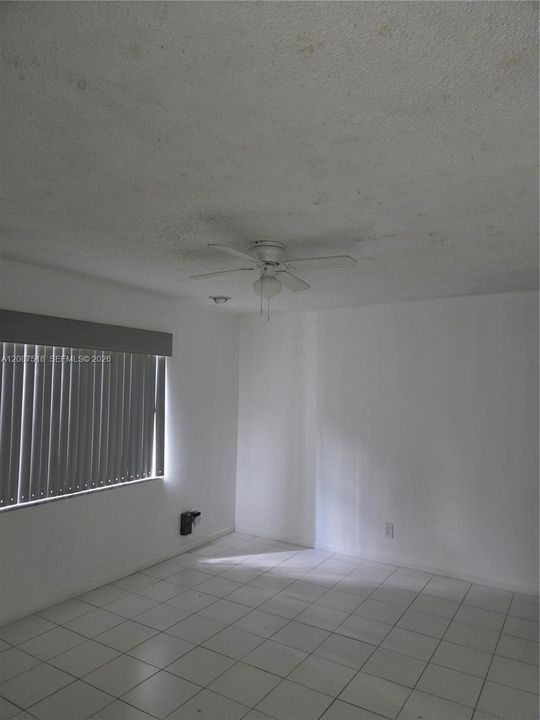 В аренду: $2,000 (2 спален, 2 ванн, 1200 Квадратных фут)