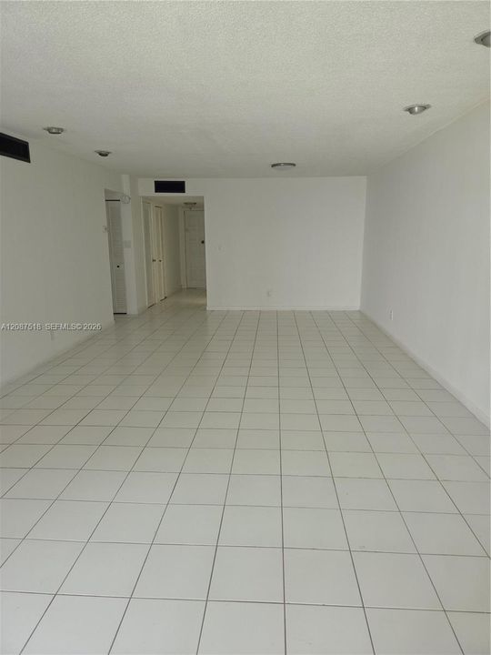 В аренду: $2,000 (2 спален, 2 ванн, 1200 Квадратных фут)