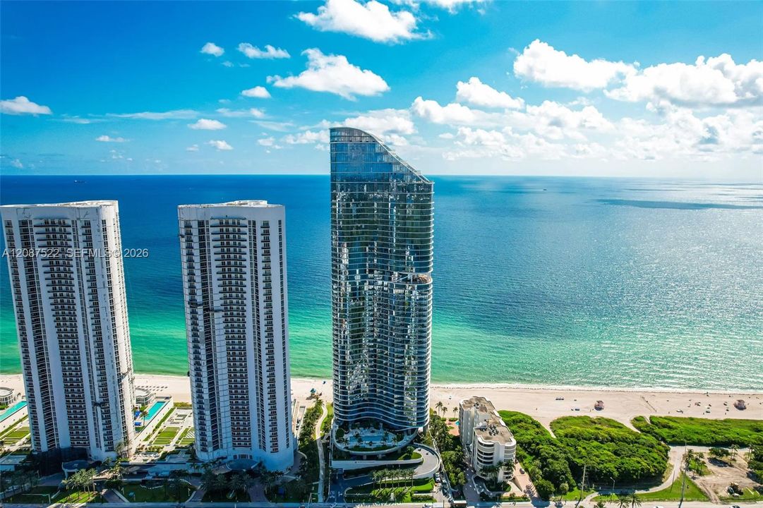 For Rent: $15,000 (2 beds, 2 baths, 1447 Square Feet)