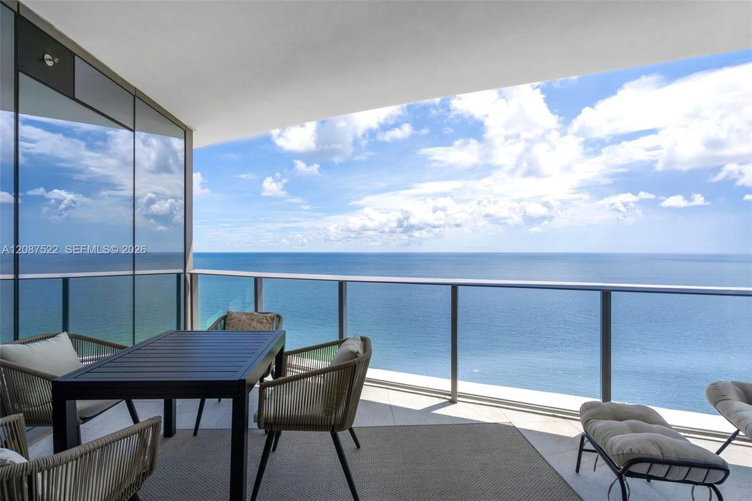 For Rent: $15,000 (2 beds, 2 baths, 1447 Square Feet)