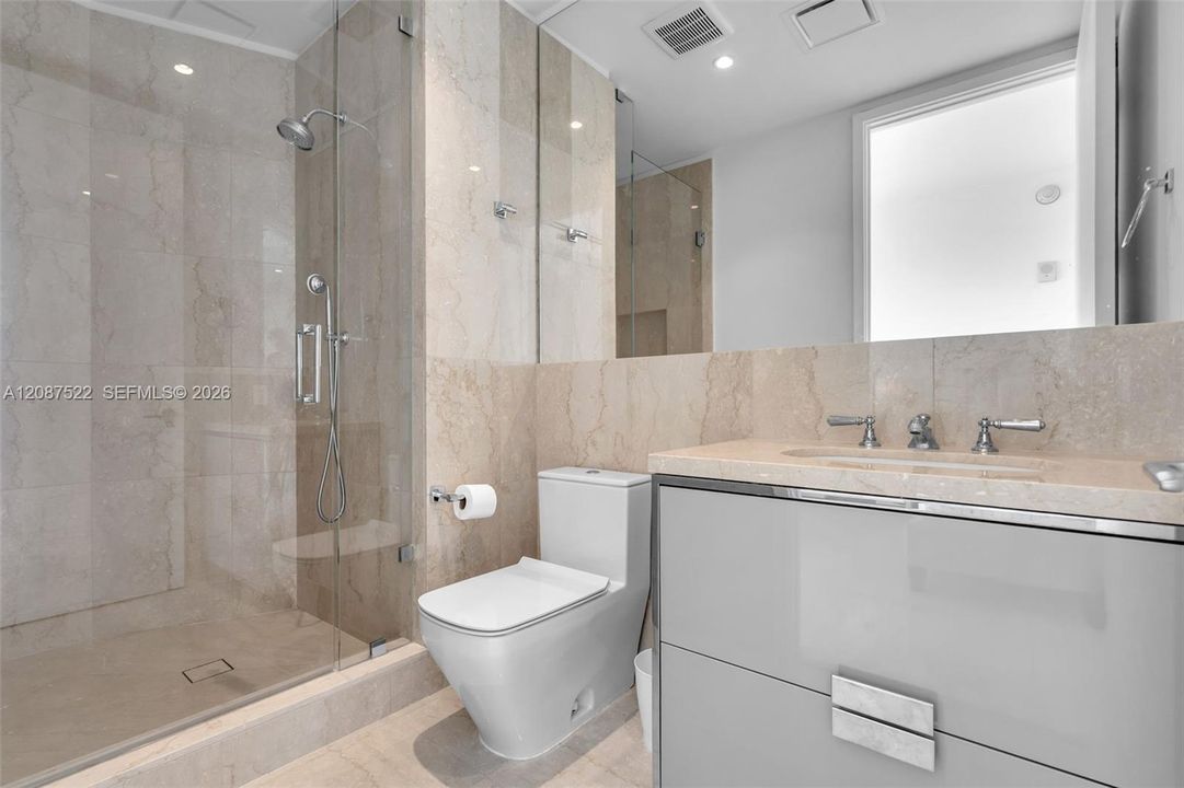 For Rent: $15,000 (2 beds, 2 baths, 1447 Square Feet)