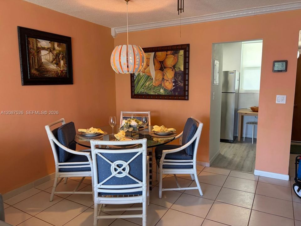 For Rent: $1,750 (1 beds, 1 baths, 777 Square Feet)