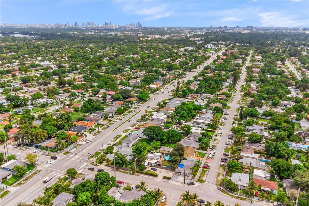 For Sale: $515,000 (3 beds, 1 baths, 1208 Square Feet)